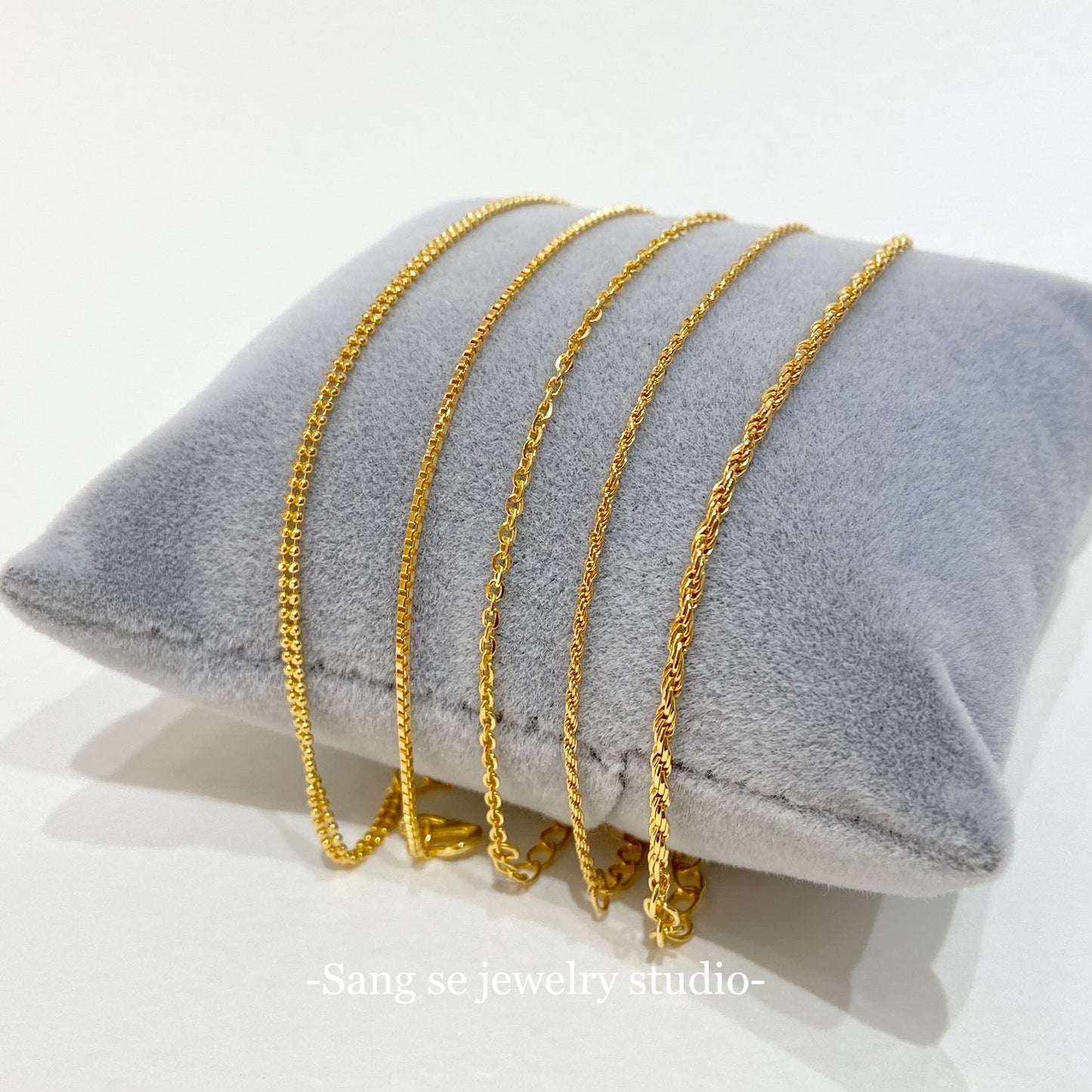 ɢᴏʟᴅ ᴄʜᴀɪɴs x 5,黃金手鍊