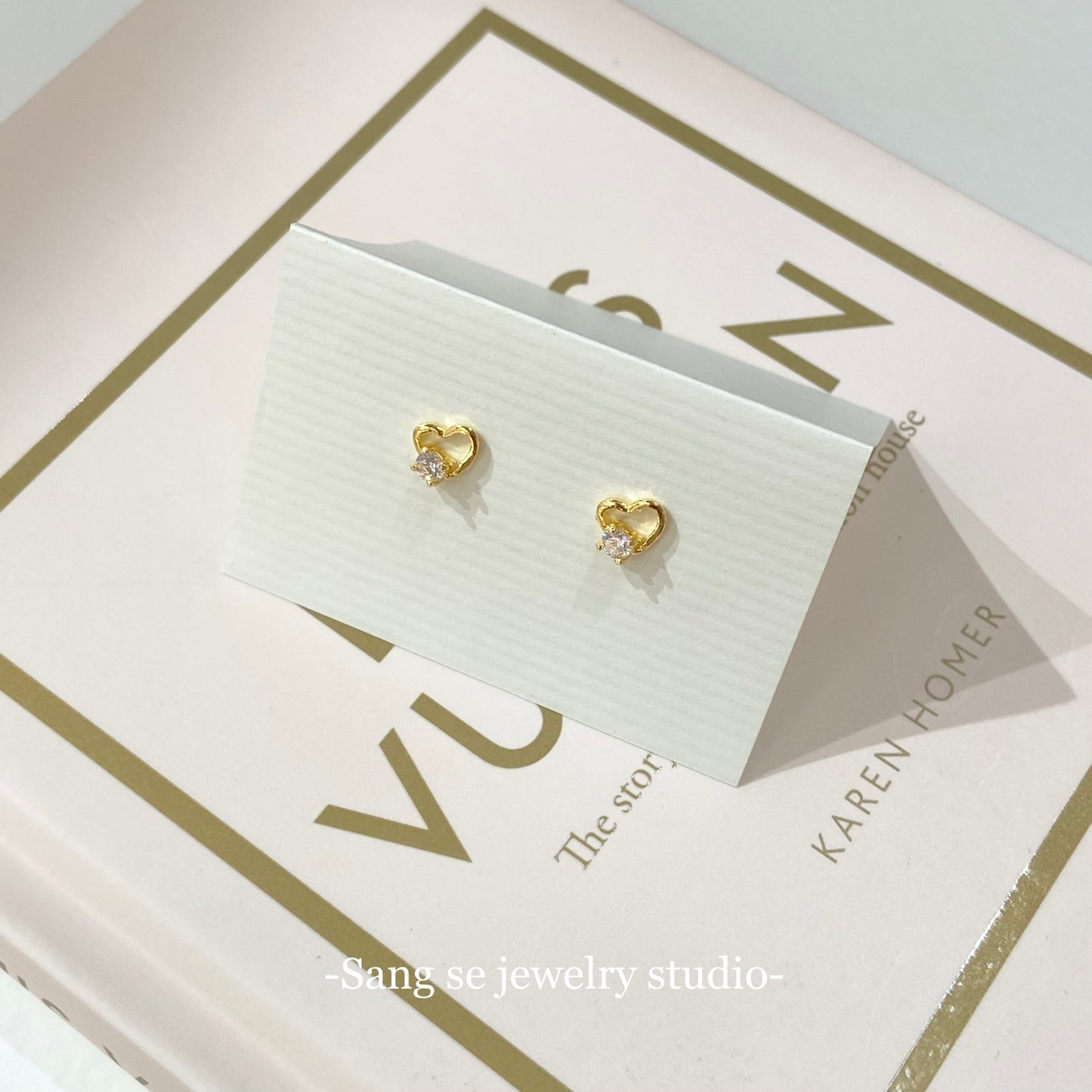 ใ๐ธ๐๐๐๐๐๐ ่ๅฆณ็ธๆใๆพๅฎค่ฒด้ๅฑฌ-24k้ป้่ณ็ฐ