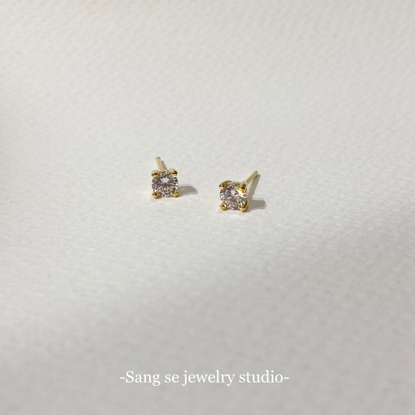 ใ๐โ๐๐๐ฆ้่ๅ็ชๅฎ้ฝ้ป้่ณ็ฐใๆฐ็ณปๅ-24k้ป้่ณ็ฐ-ๆพๅฎค่ฒด้ๅฑฌ