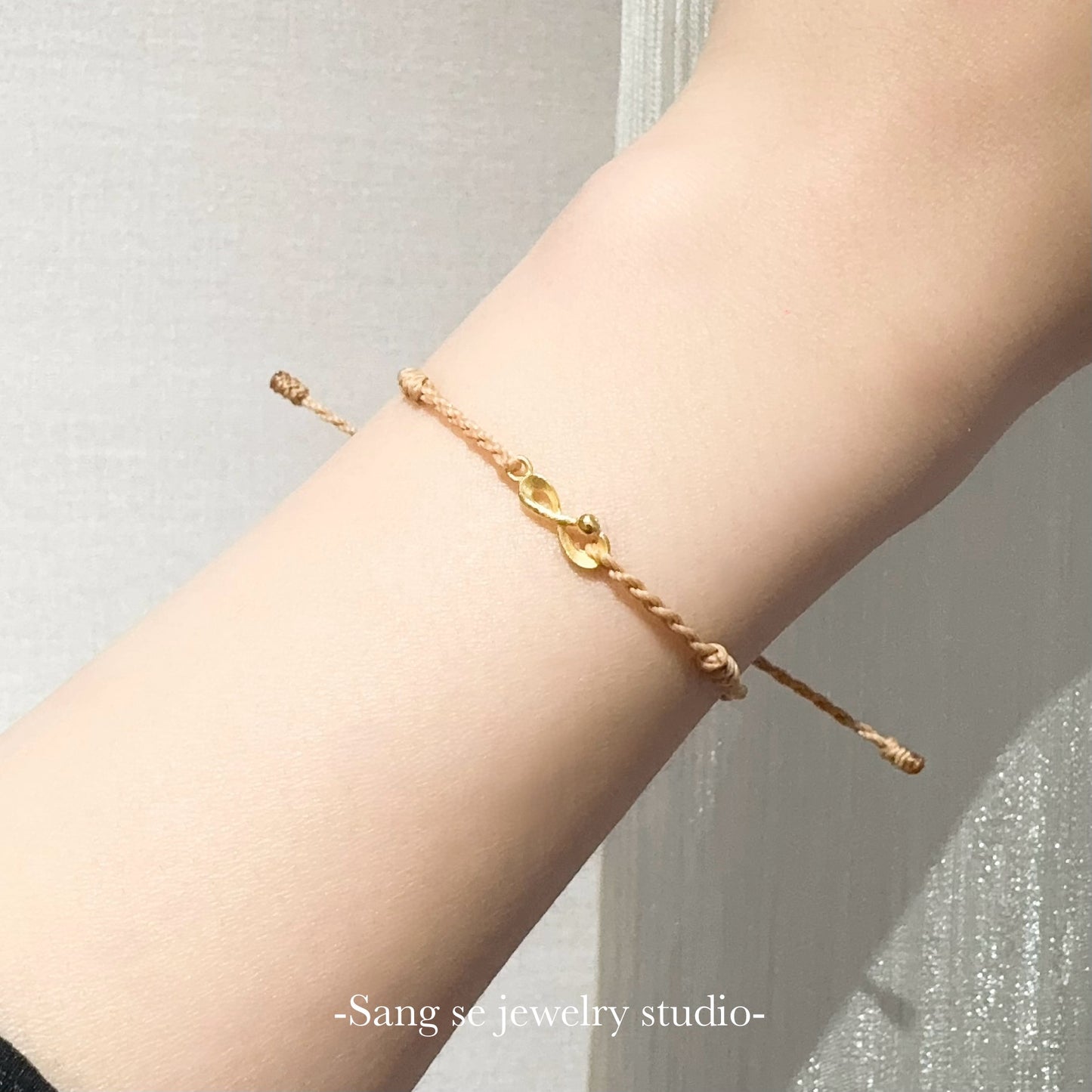 無限 INFINITY，黃金手繩